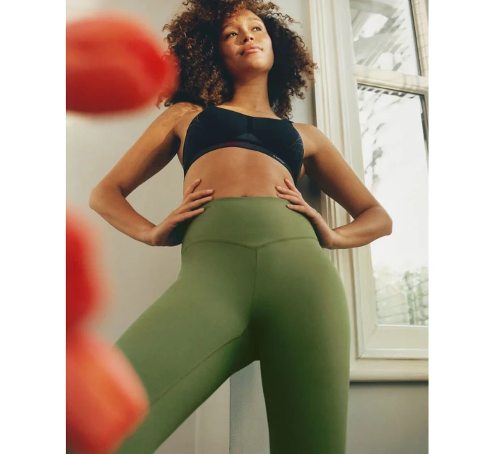 Sportovní podprsenka Triaction model 21053105 Cloud P EX černá - Triumph Sportovní podprsenka Triaction model 21053105 Cloud P EX černá - Triumph