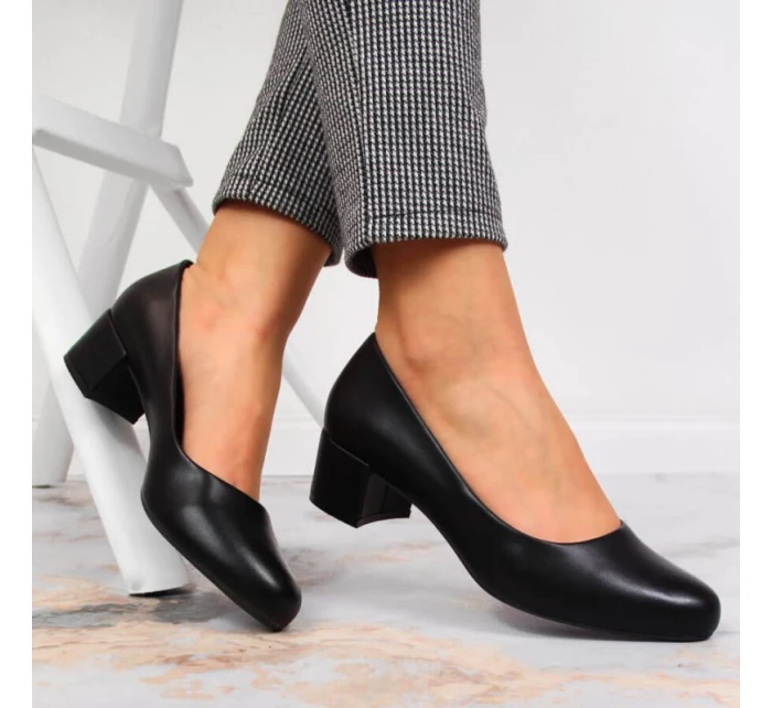 Černé lodičky na klínku W Sergio Leone Černé lodičky na klínku W Sergio Leone