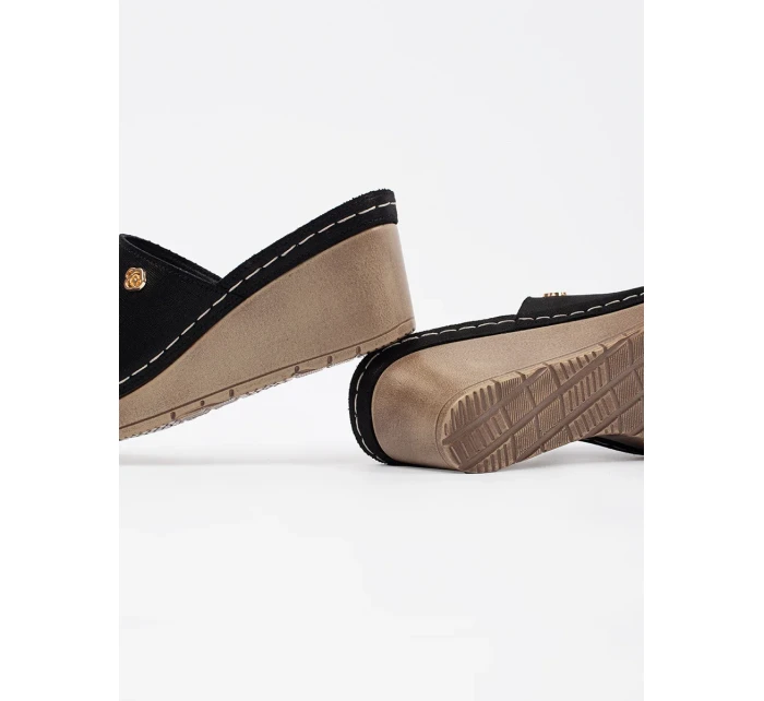 Originálne dámske čierne ponožky na klinoch