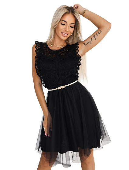 Krajkové šaty s sukní a zlatým páskem ČERNÉ model 21195700 - numoco basic