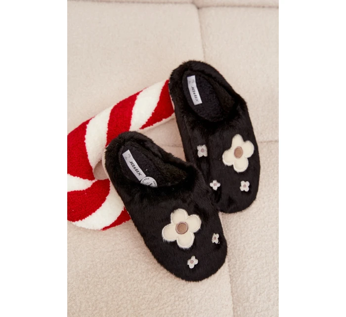 Dámske papuče s kožušinou a kvetmi - čierne Selinne Dámske papuče s kožušinou a kvetmi - čierne Selinne