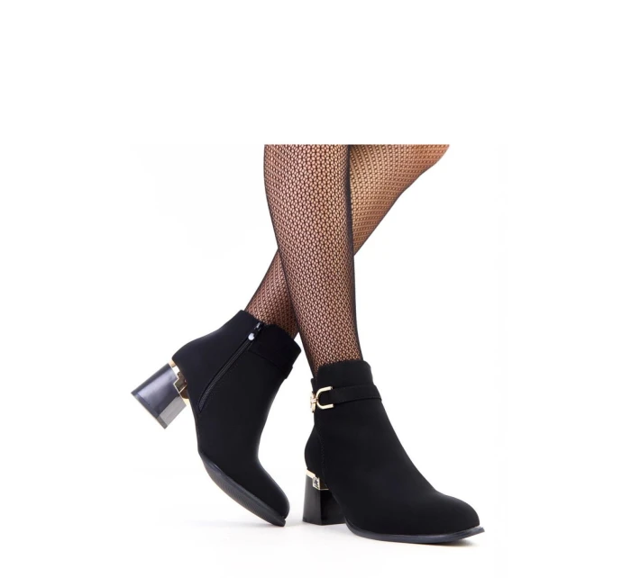 Topánky na podpätku model 218813 Solea