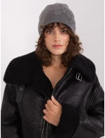 Czapka AT CZ model 19011924 ciemny szary - FPrice Czapka AT CZ model 19011924 ciemny szary - FPrice