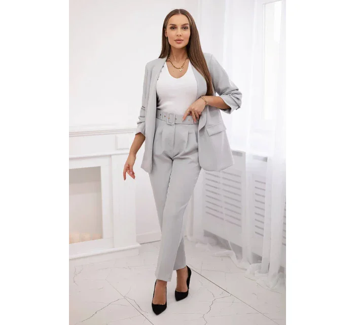 Elegantný set saka a nohavíc sivej farby