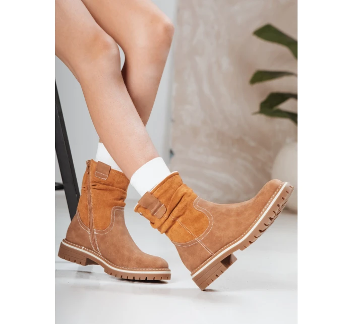 Dámské semišové velbloudí kozačky Dstreet model 21994426 - FashionStreet