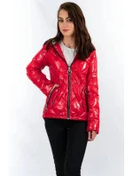 Červená prešívaná dámska bunda s kapucňou (R9562)