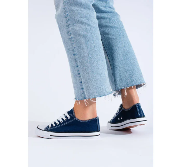 Pekné dámske tmavomodré tenisky bez podpätku