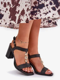 Sandále na podpätku model 209920 Vykročte štýlovo