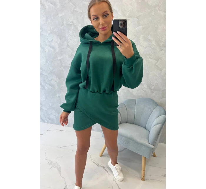 Zateplené šaty s obálkovým spodním dílem tmavě zelené Zateplené šaty s obálkovým spodním dílem tmavě zelené