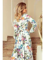 Dámske maxi šaty s volánikom, výstrihom a so vzorom farebných ruží a svetle modrých vtáčikov model 7404387 Dámske maxi šaty s volánikom, výstrihom a so vzorom farebných ruží a svetle modrých vtáčikov model 7404387