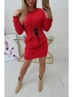 Zateplené šaty s ozdobným páskem červené Zateplené šaty s ozdobným páskem červené