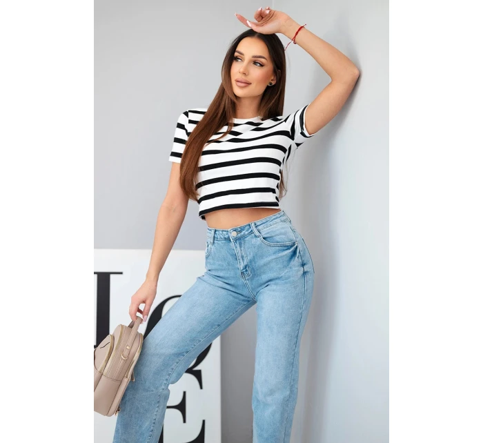 Dámske džínsy s vysokým pásom a širokými nohavicami