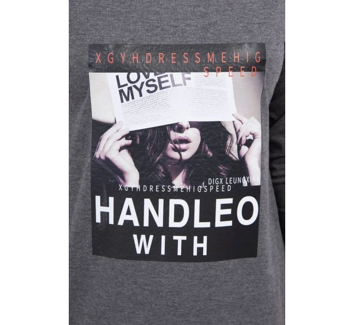 Rukoväť so šatami s grafitovou potlačou