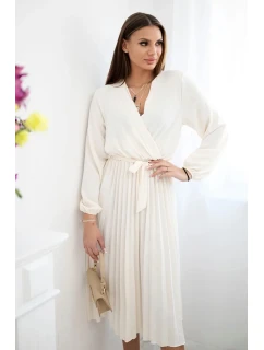 Šaty s viazaným plisovaným lemom svetlo béžové