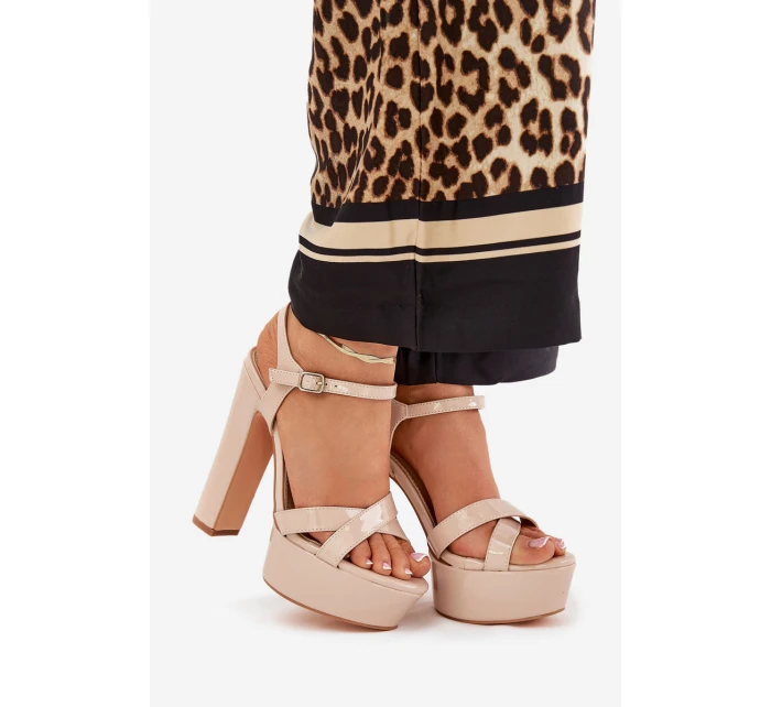 Dámské sandály na vysokém podpatku a platformě lakované béžové model 21688893 - Boto Dámské sandály na vysokém podpatku a platformě lakované béžové model 21688893 - Boto