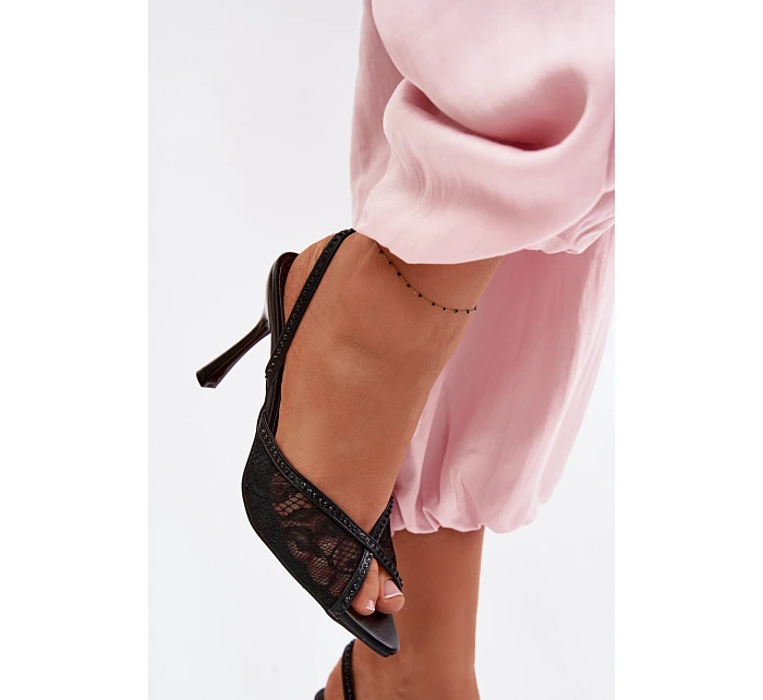 Dámské sandály na podpatku s krajkou a zdobením Černé model 22103145 - Boto