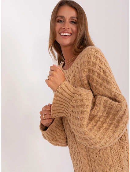 Sweter AT SW camelowy model 18895555 - FPrice Sweter AT SW camelowy model 18895555 - FPrice