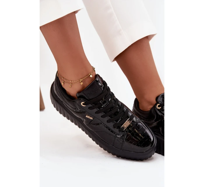 Dámske lakované tenisky na platforme - čierne Lee Cooper Dámske lakované tenisky na platforme - čierne Lee Cooper