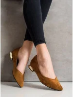 Klasické hnedé lodičky na širokom podpätku