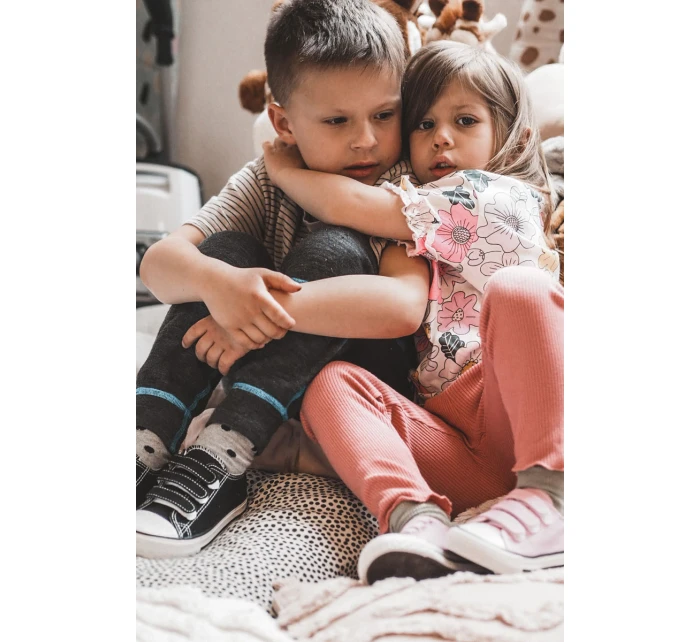 Dziecięce Trampki Na Rzepy Czarne Bernie Dziecięce Trampki Na Rzepy Czarne Bernie