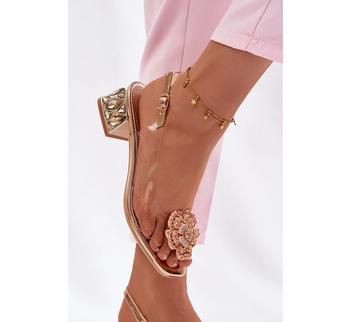 Průhledné sandály na klínku s krystaly a květinou model 22102726 - VINCEZA