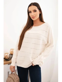 Dámsky viskózový sveter s čipkovým vzorom a dlhými rukávmi béžovej farby