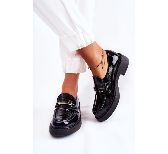 Lakierowane Półbuty Ze Srebrną Ozdobą Czarne Lemar Hestill