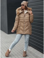 Dámská zimní bunda prošívaná s kapucí béžová Dstreet model 21981009 - FashionStreet Dámská zimní bunda prošívaná s kapucí béžová Dstreet model 21981009 - FashionStreet