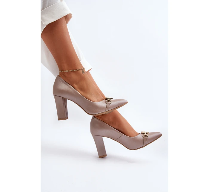 Lodičky s perlami a podpatkem ze kůže model 21652581 - Zazoo