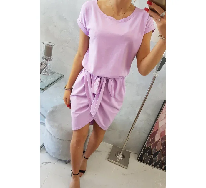 Šaty s obálkovým spodným dielom vo fialovej farbe