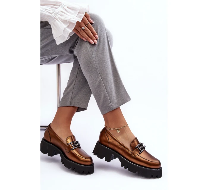 Damskie Skórzane Półbuty Loafersy Z Ozdobą Laura Messi 2699 Złote