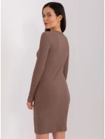 Sukienka RV SK model 19077627 brązowy - FPrice Sukienka RV SK model 19077627 brązowy - FPrice