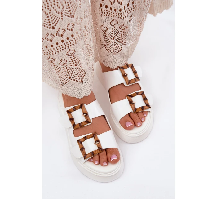 Eko Kožené Sandály Dámské Na Platformě S Přezkami Bílé model 21699634 - Boto Eko Kožené Sandály Dámské Na Platformě S Přezkami Bílé model 21699634 - Boto