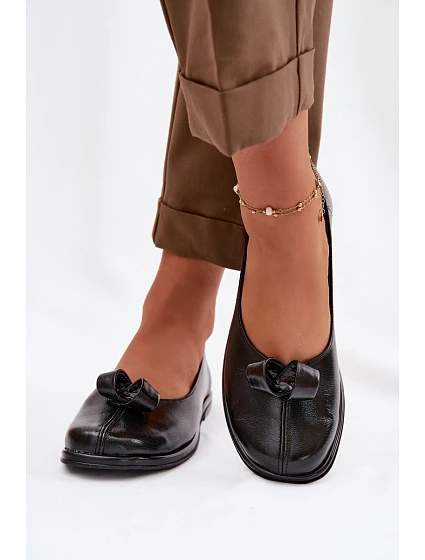 Kožené dámské polobotky model 22144413 černé Zazoo - SWEET SHOES