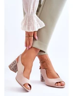 Dámské semišové sandály na podpatku model 21619303 Béžová - Maciejka