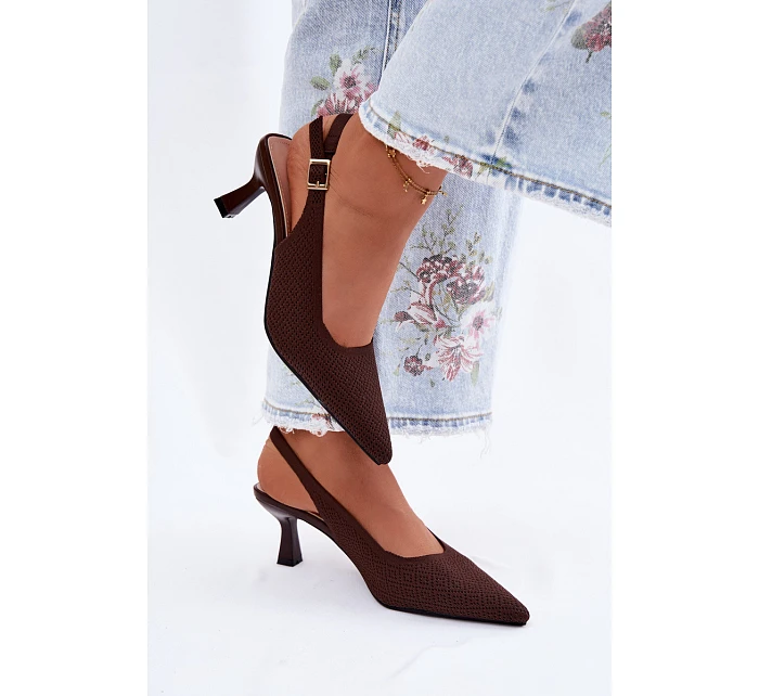 Materiálové sandály na podpatku čokoládové model 22122565 - Boto