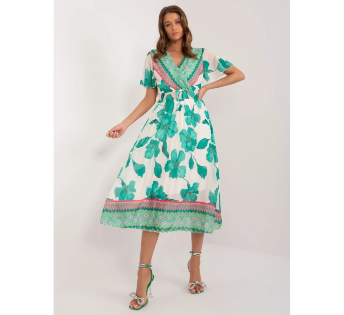 Šaty DHJ SK 11331 5.19 zelených Šaty DHJ SK 11331 5.19 zelených