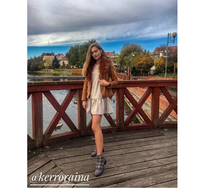 DAMSKA Z FUTERKIEM RÓŻ model 21241815 - Libland DAMSKA Z FUTERKIEM RÓŻ model 21241815 - Libland