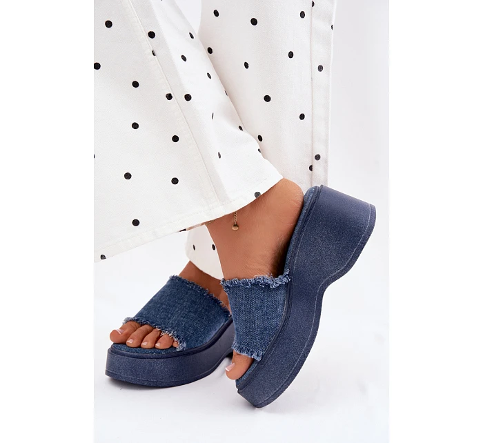 Dámské platformové sandály s džínovým vzorem Virelia Dámské platformové sandály s džínovým vzorem Virelia