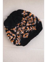 Dámska zimná čiapka s farebnými vzormi a hrubým úpletom K353 black+orange