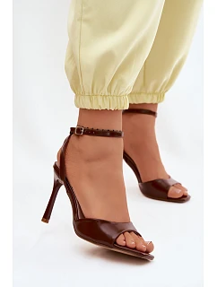 Dámské sandály na podpatku z umělé kůže hnědé model 22125502 - Boto