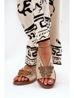 Dámské sandály na plochém podpatku se zdobením zlaté model 21686846 - Boto