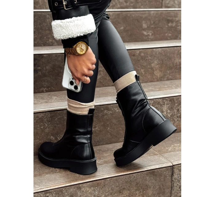 Dámské krátké černé kozačky Dstreet model 21981470 - FashionStreet