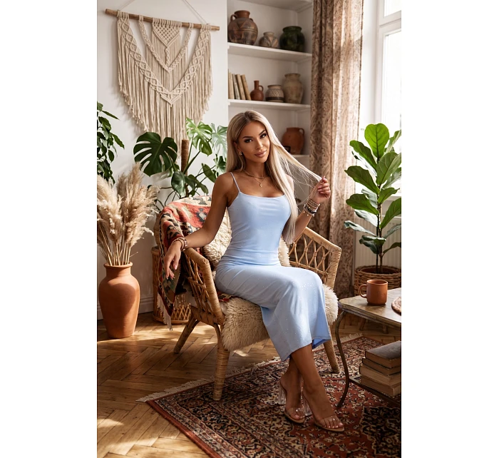 673-2 Midi šaty s tenkými ramienkami a jemným leskom - modré