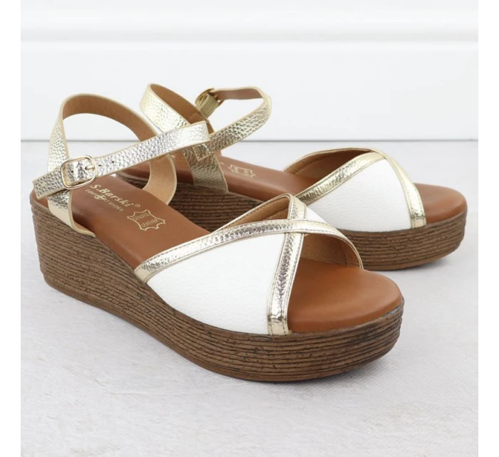 Dámské sandály na platformě bílé a zlaté model 21904971 - S.Barski