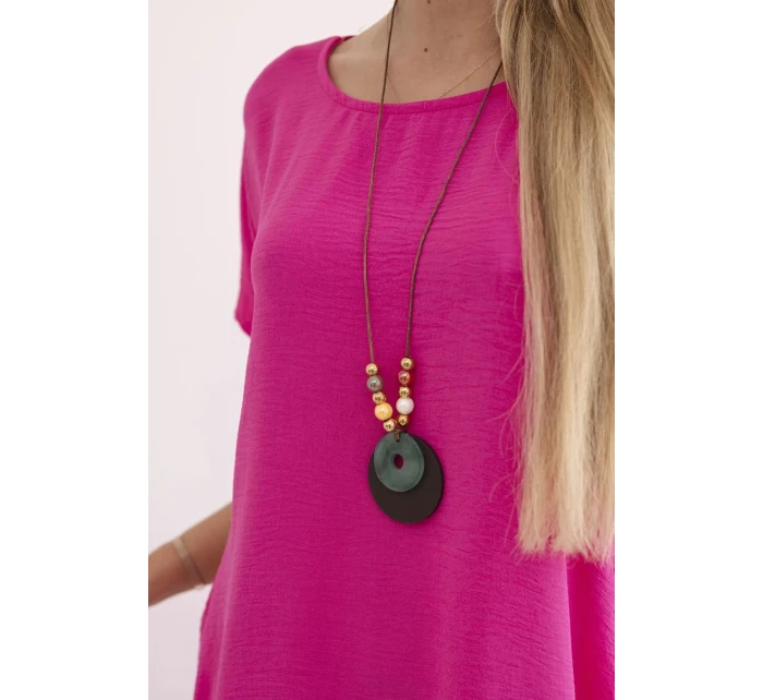 Šaty s vreckami a príveskom ružovej farby Šaty s vreckami a príveskom ružovej farby