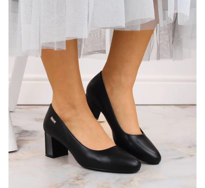 Černé lodičky W s ozdobným model 20709526 - SERGIO LEONE Černé lodičky W s ozdobným model 20709526 - SERGIO LEONE