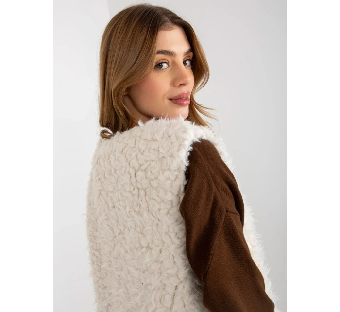 Vesta AT KZ model 17899656 bílá - FPrice