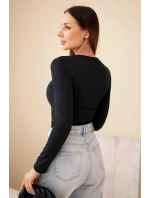 Dámská basic blůza se model 21921208 výstřihem a dlouhým rukávem černá - K-Fashion