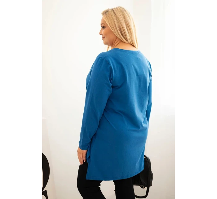 Dámska blúzka s dlhším zadným dielom a striebornou potlačou